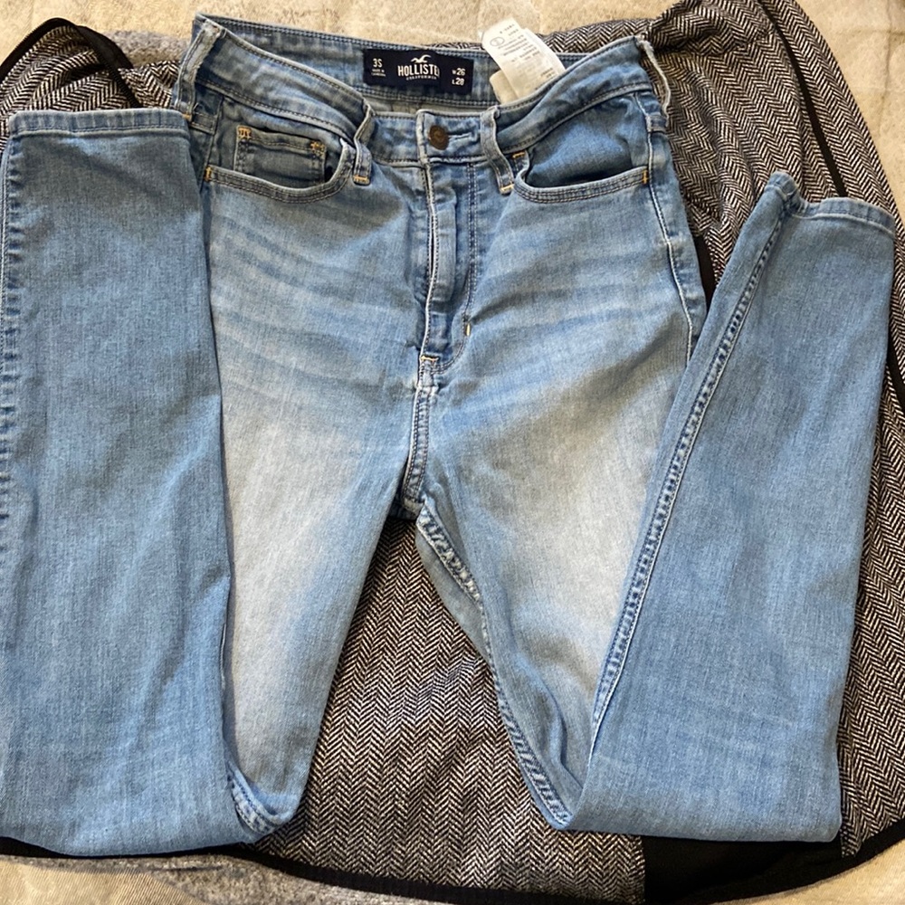 Hollister ultra high rise super skinny jeans